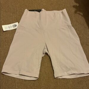 TNA Women's Bike Shorts - Light Cream